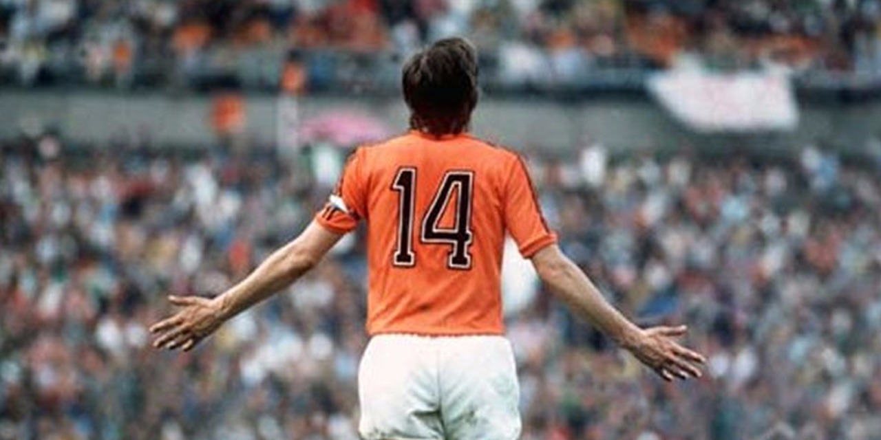 Deces-de-Johan-Cruyff-l-hommage-du-peuple-oranje-au-footballeur-total