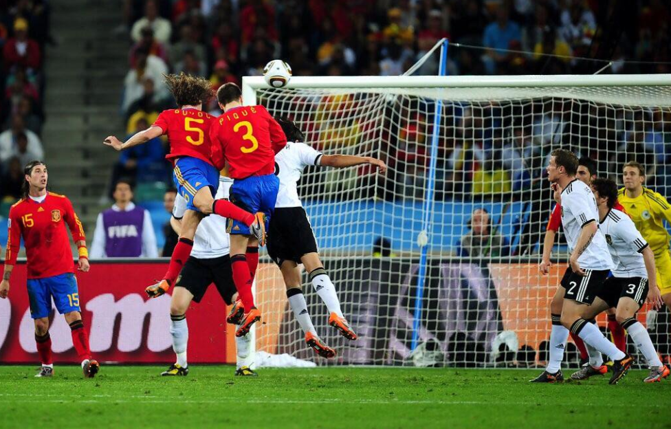 20170707-The18-Photo-Carles-Puyol-Goal-Germany-2010-World-Cup