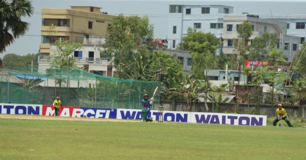 রাজা-পিনাকে পথহারা ভিক্টোরিয়া